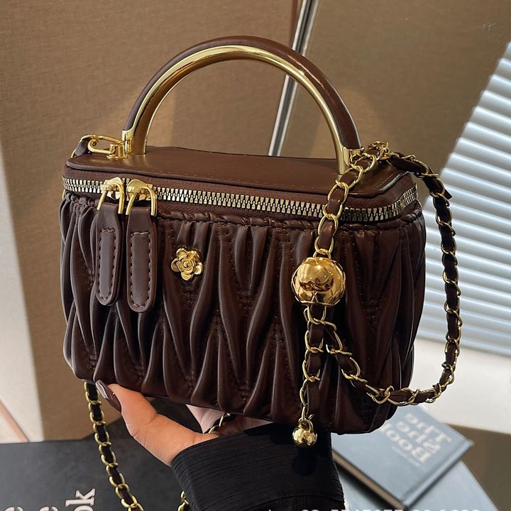 ミニバッグ ギャザーデザイン金具付きハンドルミニバッグ