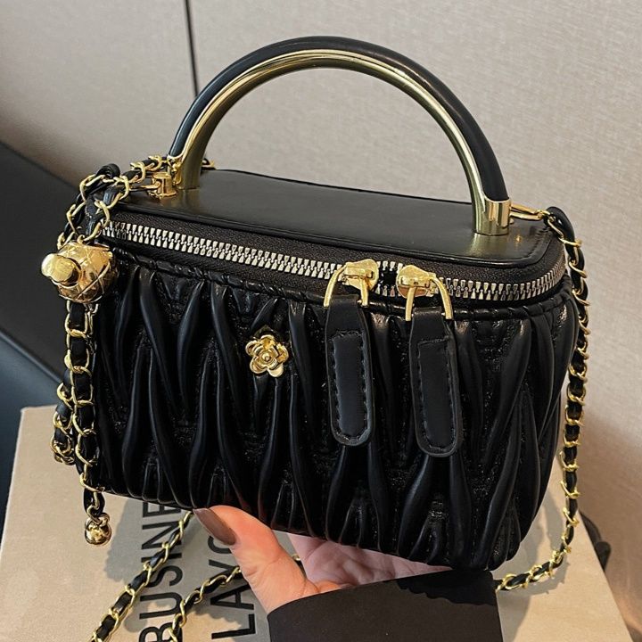 ミニバッグ ギャザーデザイン金具付きハンドルミニバッグ