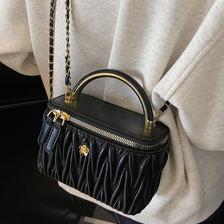 ミニバッグ ギャザーデザイン金具付きハンドルミニバッグ