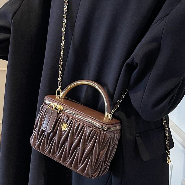 ミニバッグ ギャザーデザイン金具付きハンドルミニバッグ