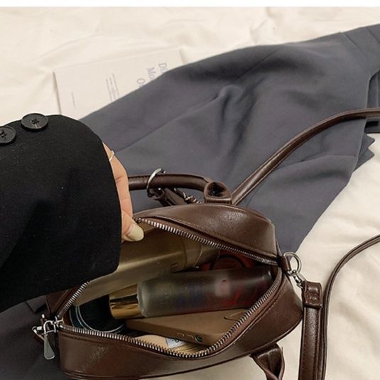 ミニバッグ 上品なラウンドフォルム二層式ミニボストンバッグ