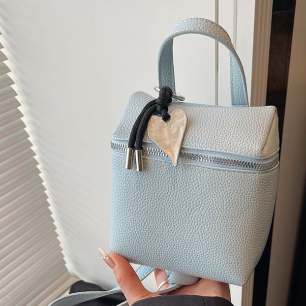 上品な合成皮革レディースミニバッグ斜めがけショルダー