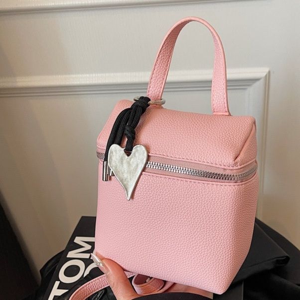 上品な合成皮革レディースミニバッグ斜めがけショルダー