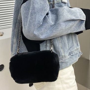 ふわふわエコファーチェーン付きショルダーミニバッグ