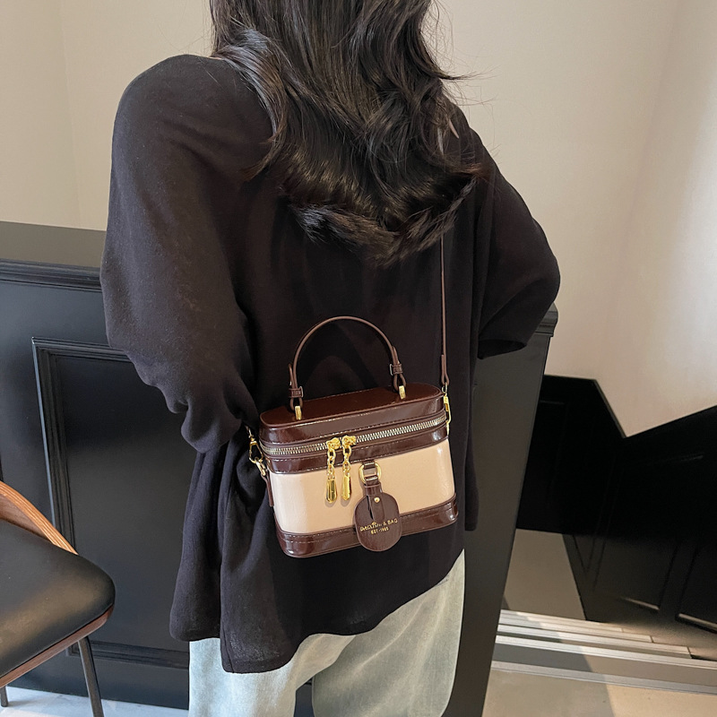 ミニバッグ バニティ型艶感合成皮革二重ファスナーミニバッグ