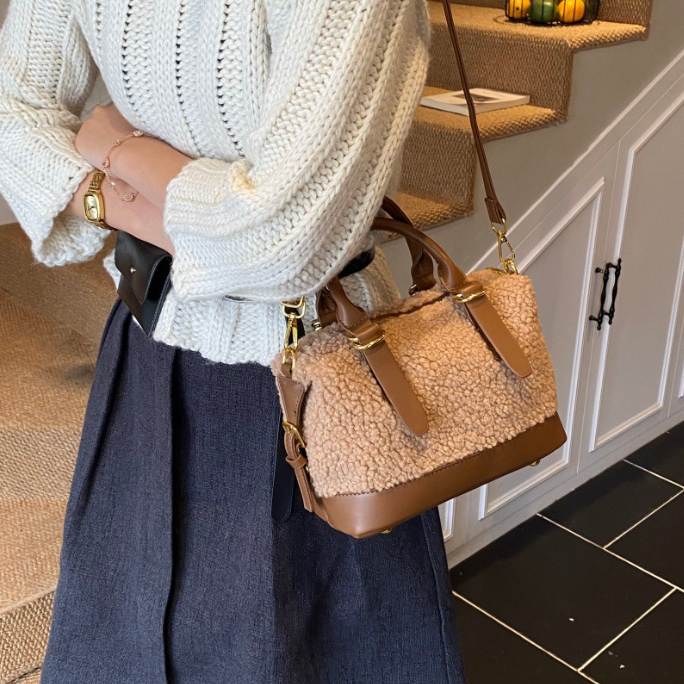 ミニバッグ レディース ボア素材 もこもこ可愛いミニボストンバッグ