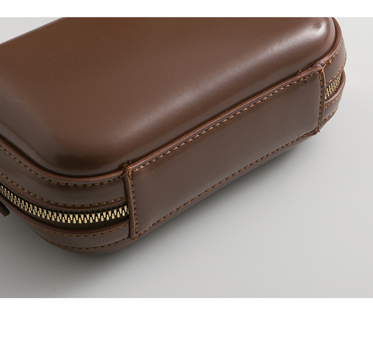 レディースレトロデザイン斜め掛けミニバッグ