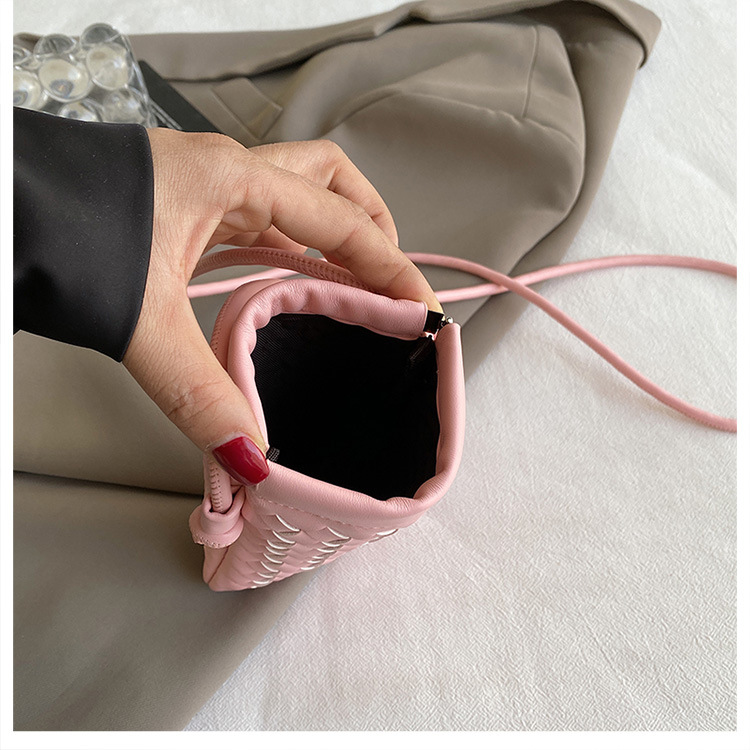 編み込みデザイン縦型ショルダーミニバッグ