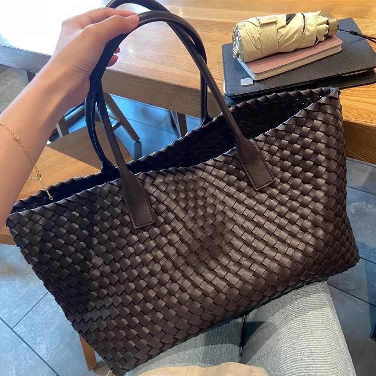 https://fulmo-img-server.com/micobag/6ea044c0-f5da-4499-9eb0-1be0de6ffcd5.jpg