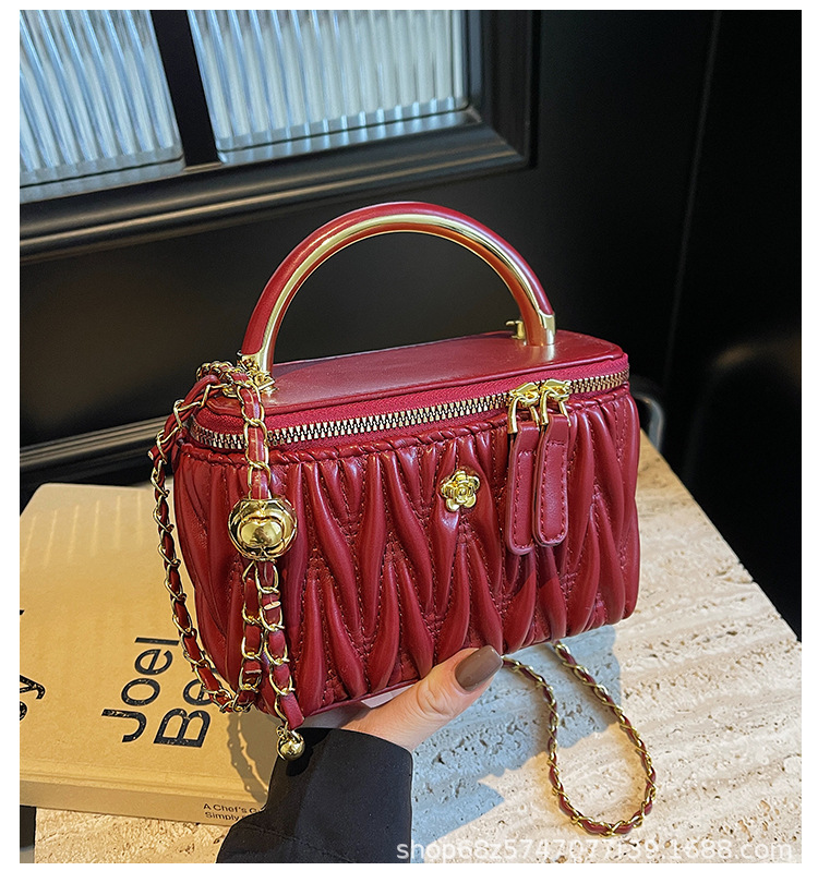 ミニバッグ ギャザーデザイン金具付きハンドルミニバッグ