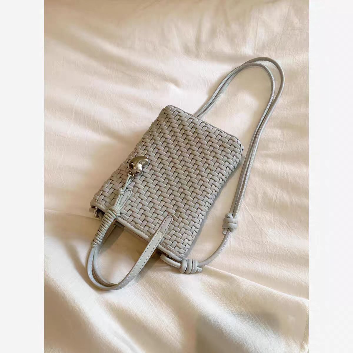 ミニバッグ メッシュ編み込みバケツ型ミニバッグ