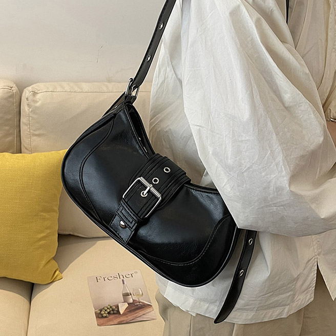 ミニバッグ レディース ミニショルダーバッグ 合成皮革 バックル付き