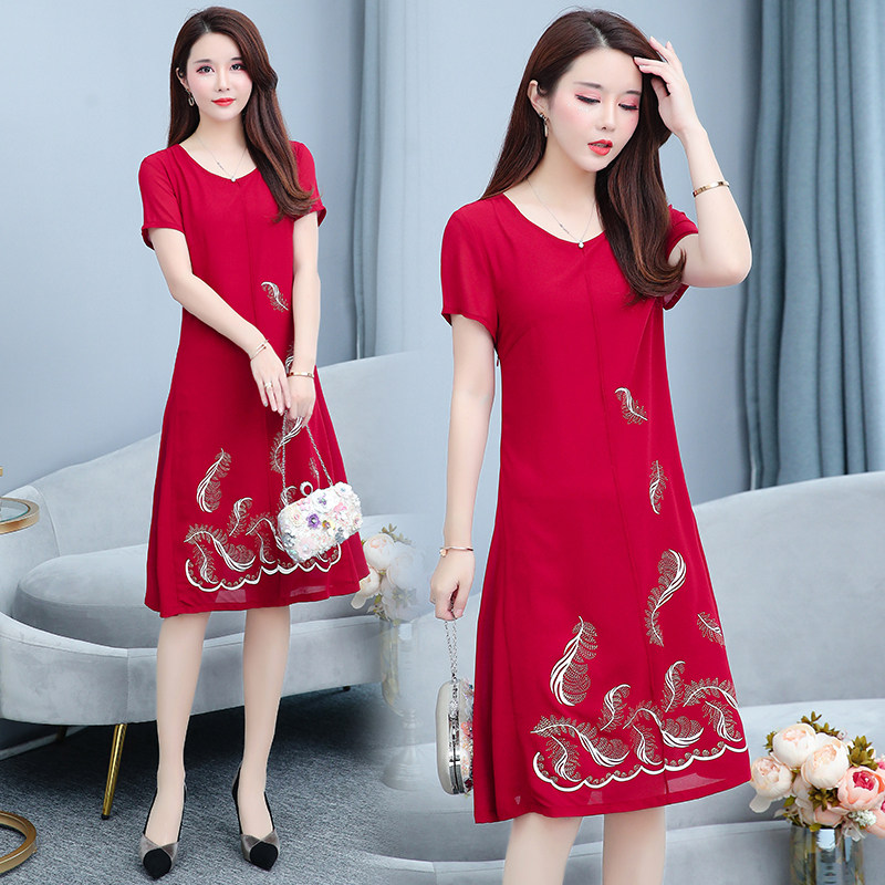 パーティードレス 孔雀刺繍が華やぐ半袖ミディ丈ワンピース