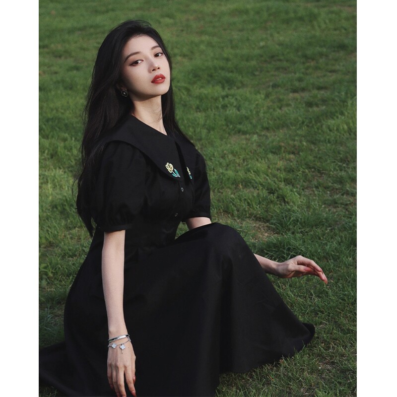 パーティードレス 花刺繍パフスリーブ襟付きフレア丈ワンピース