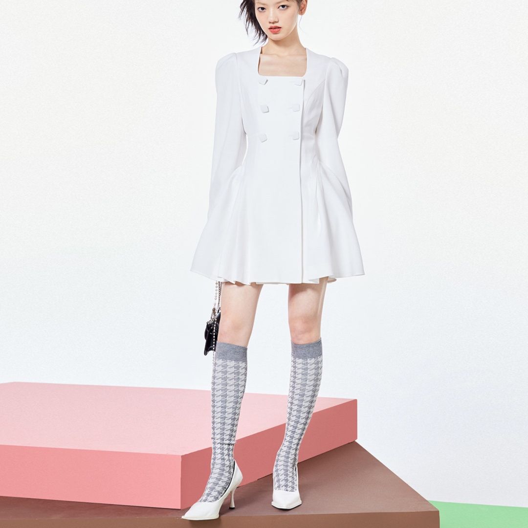 パーティードレス スクエアネック二重ボタンプリーツ裾ワンピース