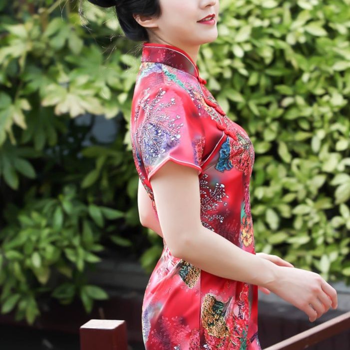 パーティードレス 華やか刺繍入りチャイナ風半袖ワンピース