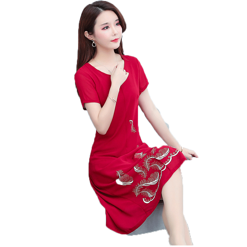 パーティードレス 孔雀刺繍が華やぐ半袖ミディ丈ワンピース