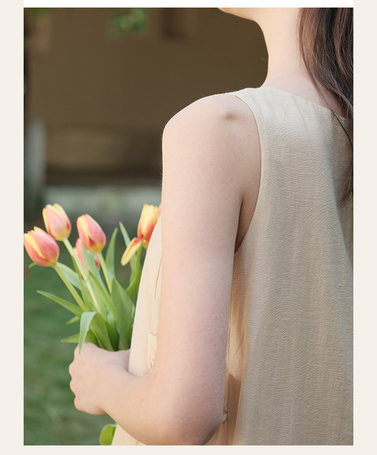 パーティードレス 深めブイネックゆったりシルエットロング丈ノースリーブワンピース