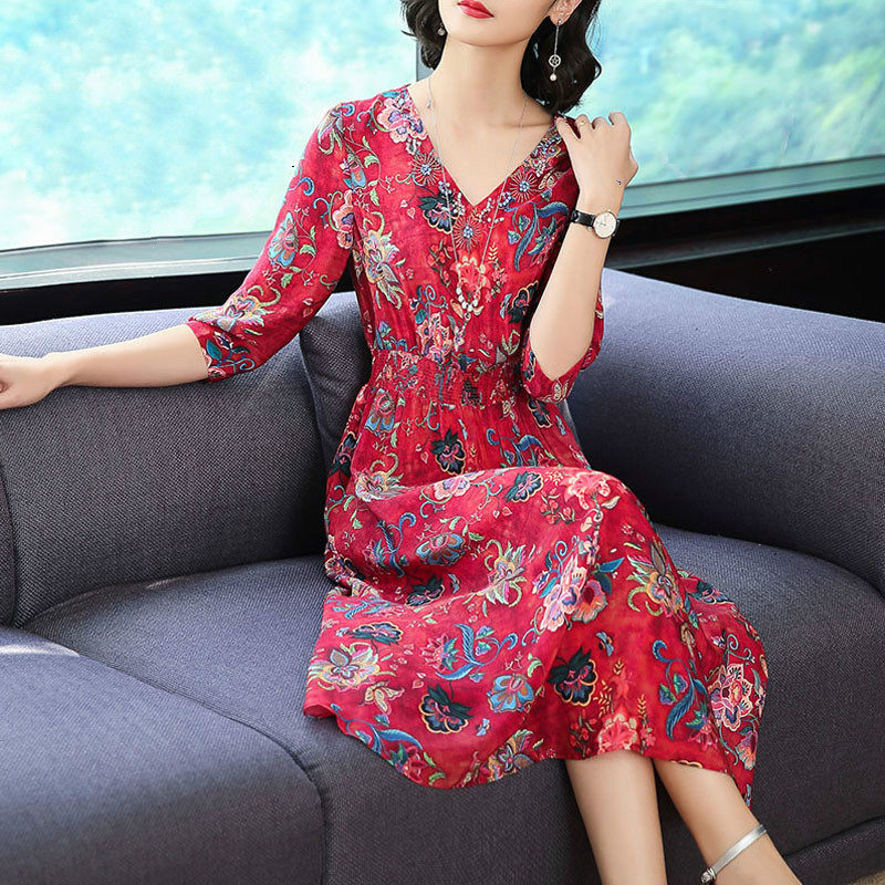 パーティードレス 華やか花柄刺繍五分袖ウエストマーク膝丈ワンピース