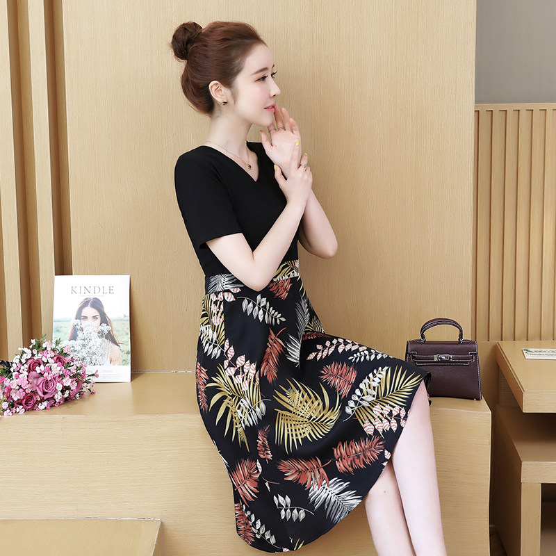 パーティードレス ボタニカルリーフ柄切替フレア膝丈ワンピース