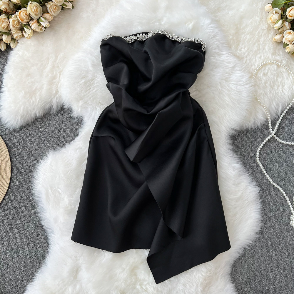 パーティードレス ビジュー装飾ベアトップアシンメトリーミニ丈ワンピース