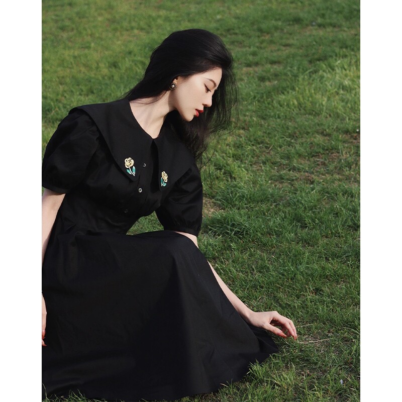 パーティードレス 花刺繍パフスリーブ襟付きフレア丈ワンピース