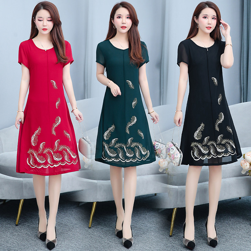 パーティードレス 孔雀刺繍が華やぐ半袖ミディ丈ワンピース