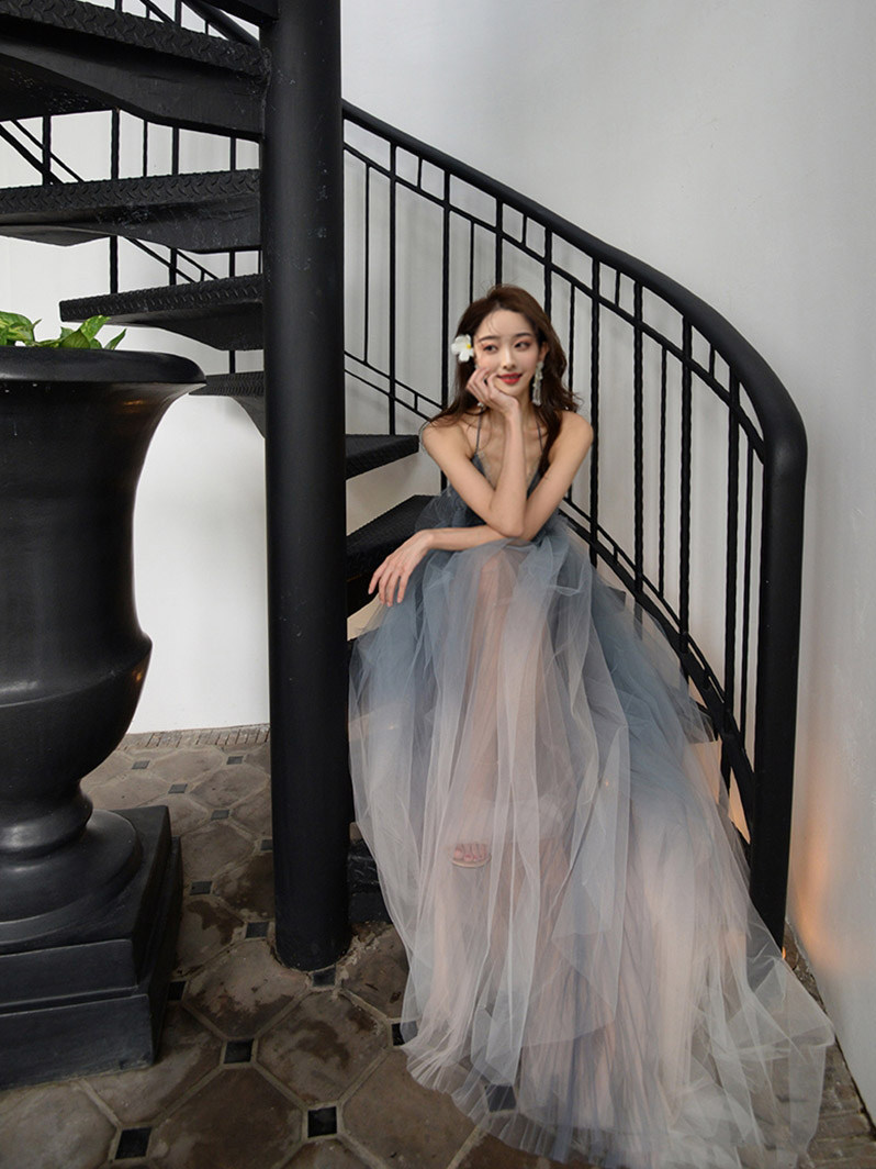 パーティードレス チュールレイヤード華やかロングワンピース