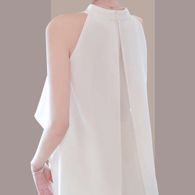 パーティードレス ホルターネックトップスとワイドパンツのセットアップ