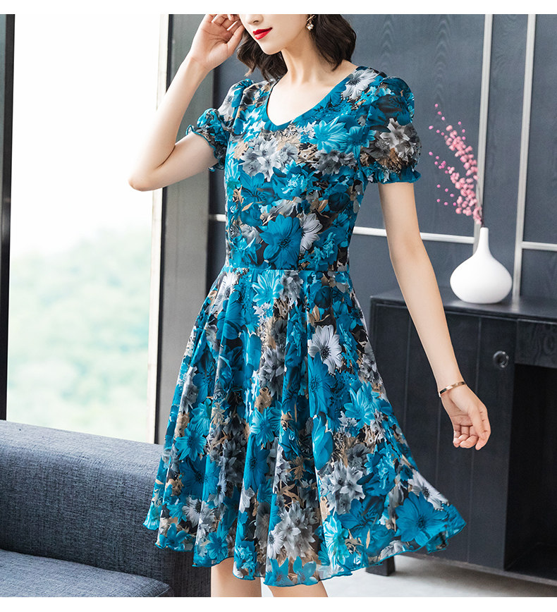 パーティードレス 花柄刺繍パフスリーブ裾広がりワンピース