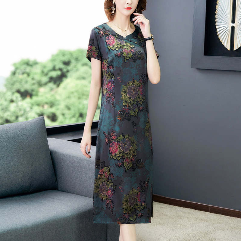 パーティードレス 花柄刺繍が華やぐ半袖ミディ丈ワンピース