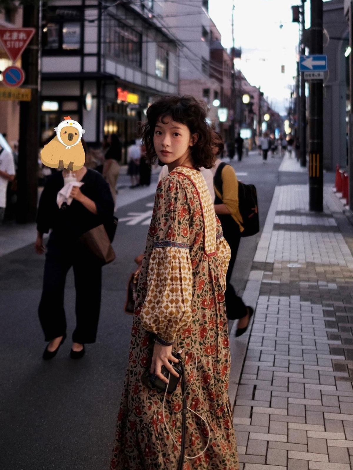 パーティードレス 異国情緒漂う幾何学模様ボリューム袖ロング丈ワンピース