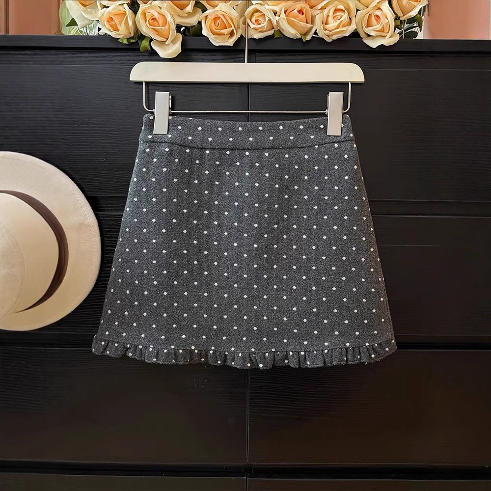 水玉ドット柄フリルミニスカート2色展開