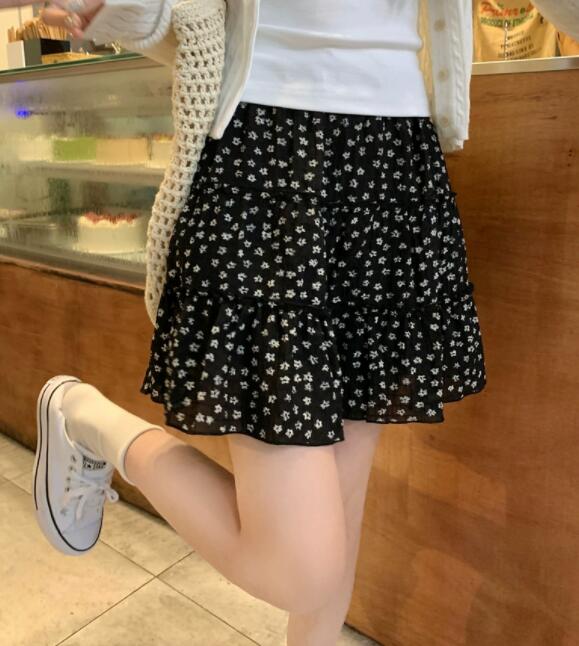 ミニスカートハイウエストフレアタイプ花柄