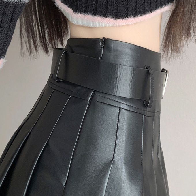 ミニスカート ベルト付き合皮プリーツミニスカート