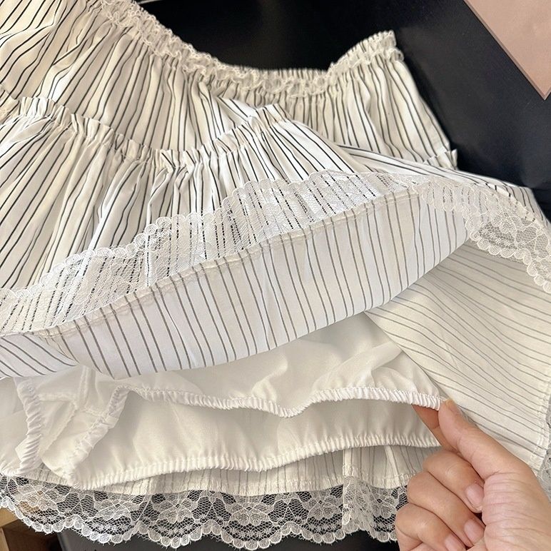 ストライプレース付きフリルミニスカート2色展開