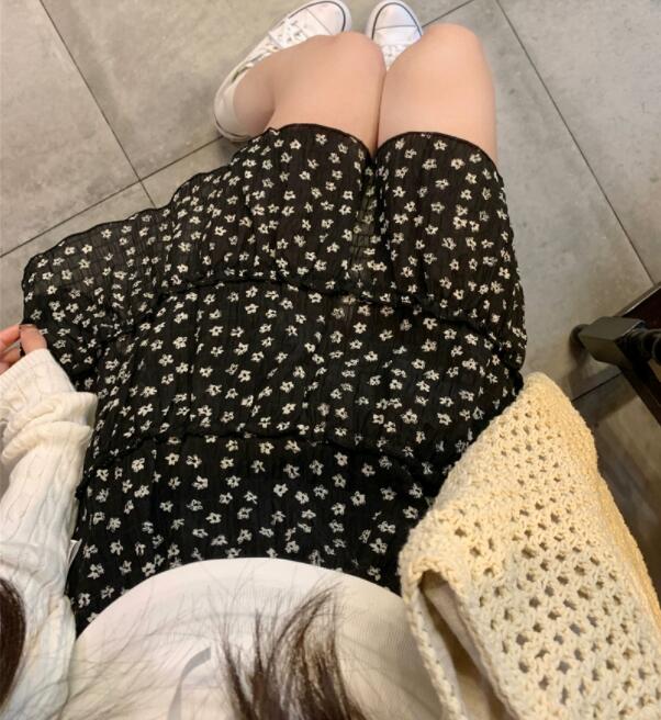 ミニスカートハイウエストフレアタイプ花柄