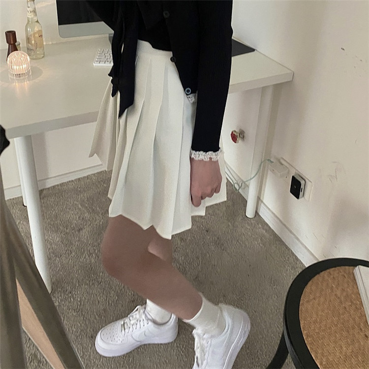 学園風プリーツミニスカート 秋冬可愛いスタイル