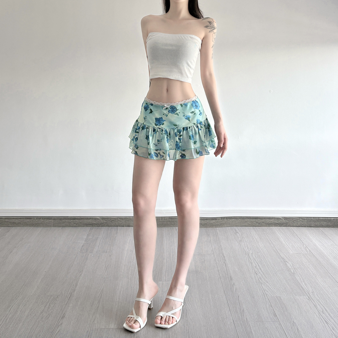 ミニスカート 花柄二段フリルミニスカート