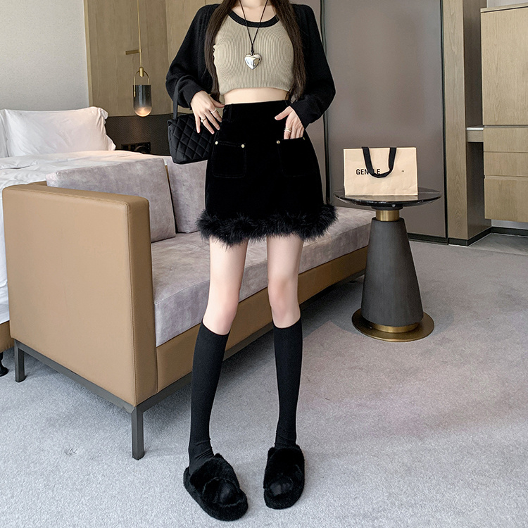 ミニスカートA字型ファー付きミニスカート