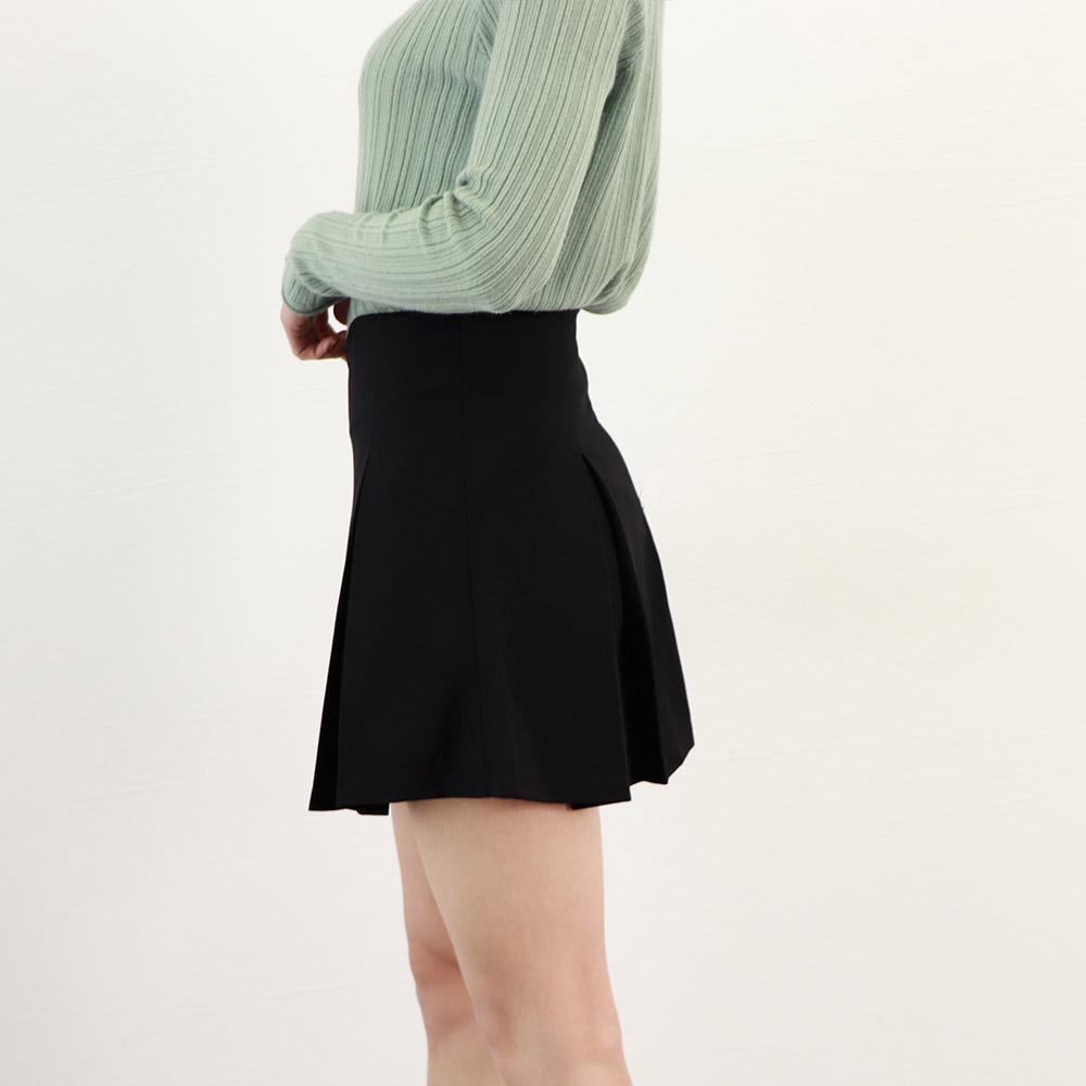 https://fulmo-img-server.com/minisuka-style/38e8836e-1596-45de-a598-b0cbf2986435.jpg
