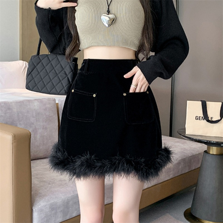 ミニスカートA字型ファー付きミニスカート