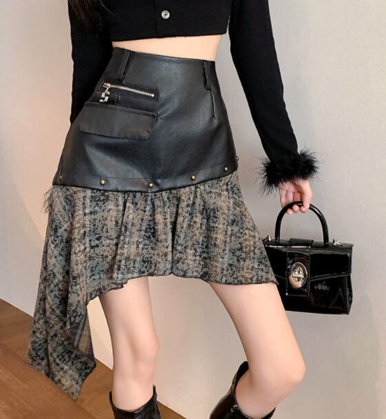 合皮切り替え花柄フリルミニスカート
