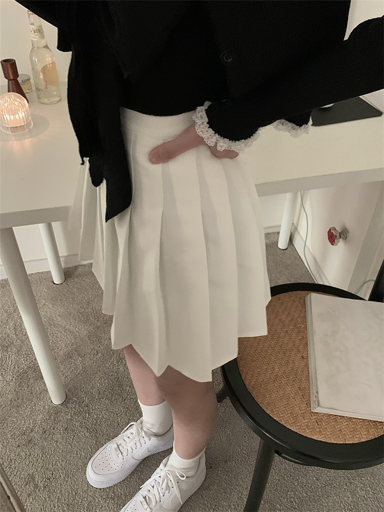 学園風プリーツミニスカート 秋冬可愛いスタイル