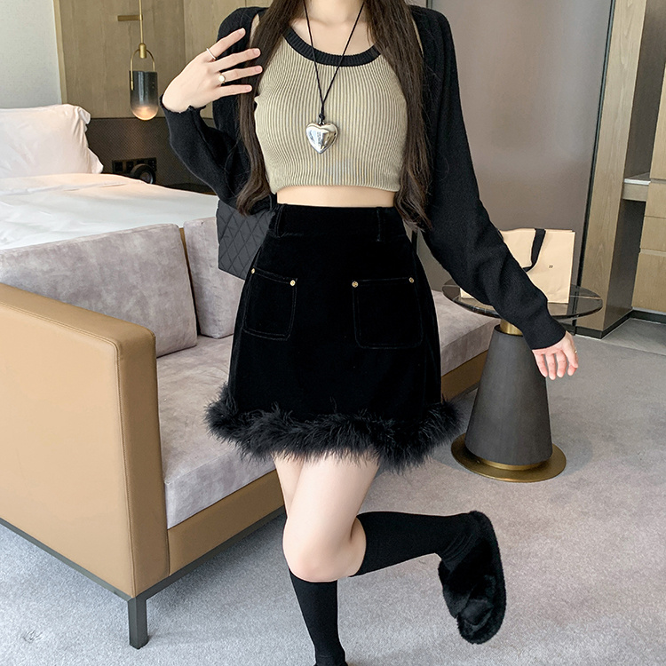 話題沸騰エー字型ファー付きミニスカート秋冬