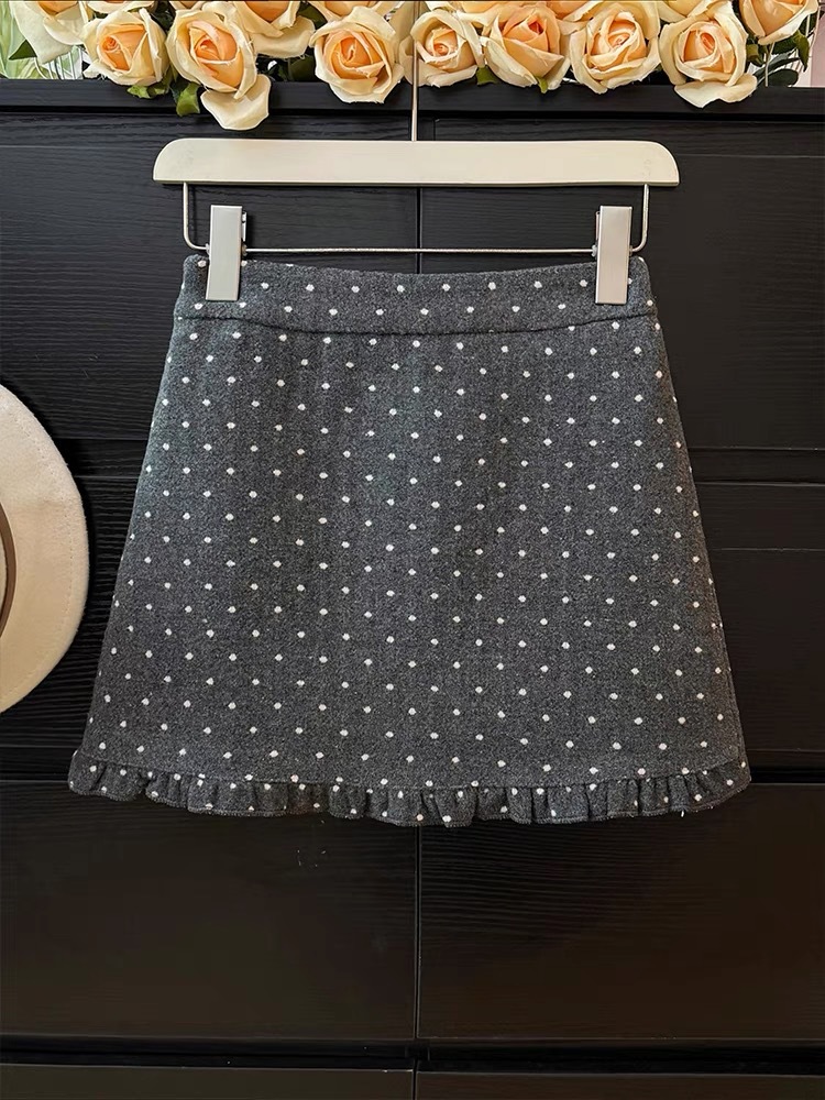 水玉ドット柄フリルミニスカート2色展開