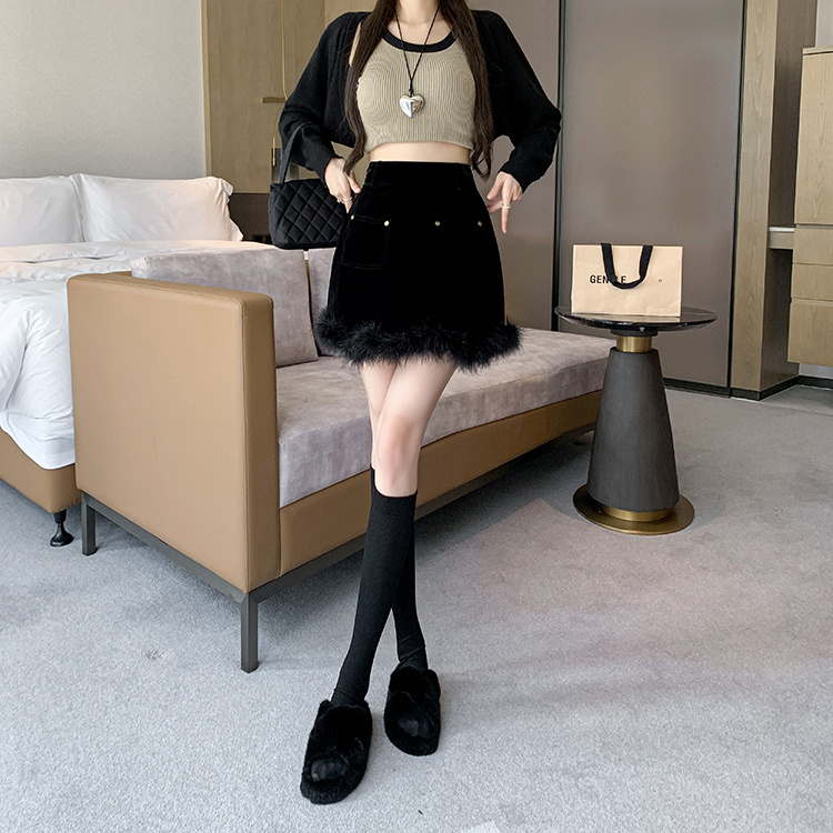 ミニスカートA字型ファー付きミニスカート