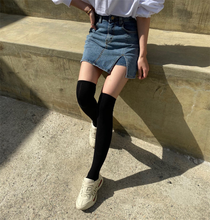 https://fulmo-img-server.com/minisuka-style/99c8d2a7-2a6d-403b-a959-d24b68865e37.jpg
