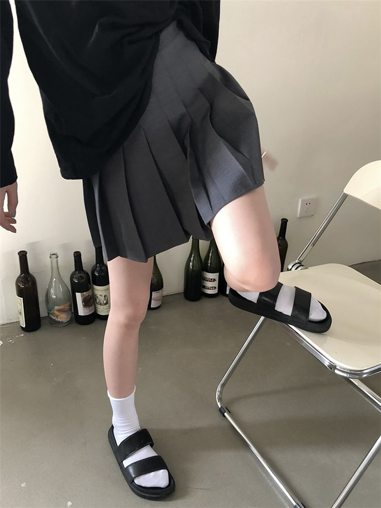 学園風プリーツミニスカート 秋冬可愛いスタイル