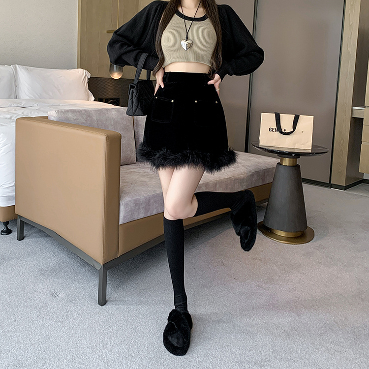 ミニスカートA字型ファー付きミニスカート